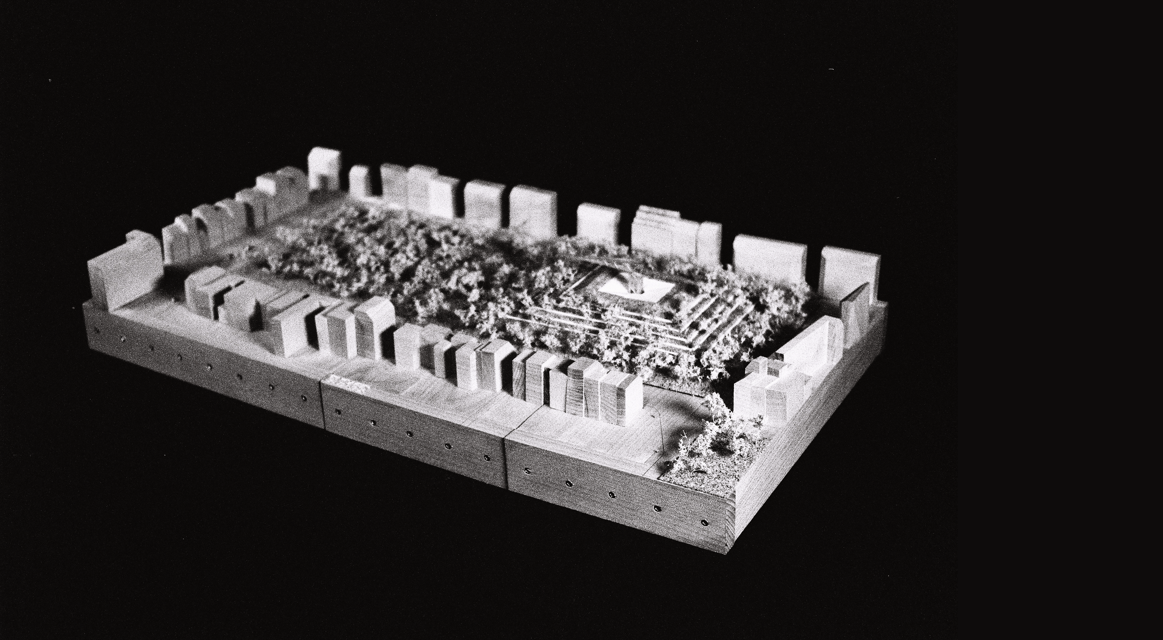 Claude Parent - Maquette Tumulus Urbain - Concours Beaubourg 1971 (Académie d'Architecture) Claude Parent - Maquette Tumulus Urbain - Concours Beaubourg 1971 (Académie d'Architecture)